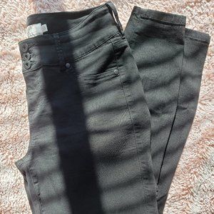 NEVER WORN - Torrid - Blk Jeggings - 12R